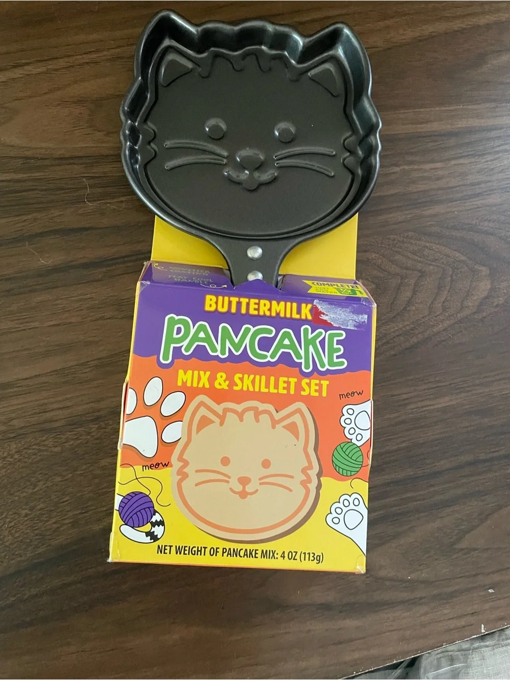 Wondertreats Cat Shaped Skillet with Buttermilk Pancake Mix Set.